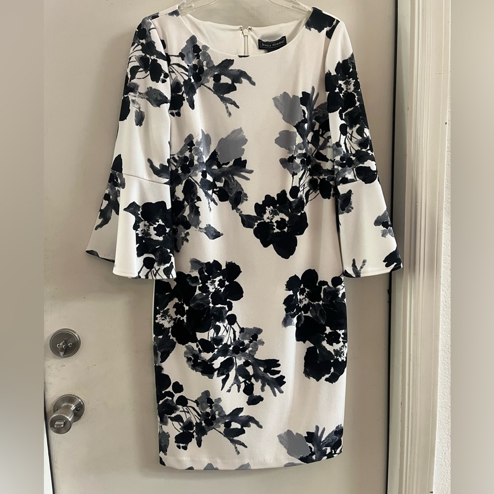 Jessica Howard Monochrome Watercolor Floral Long Sleeve Dress